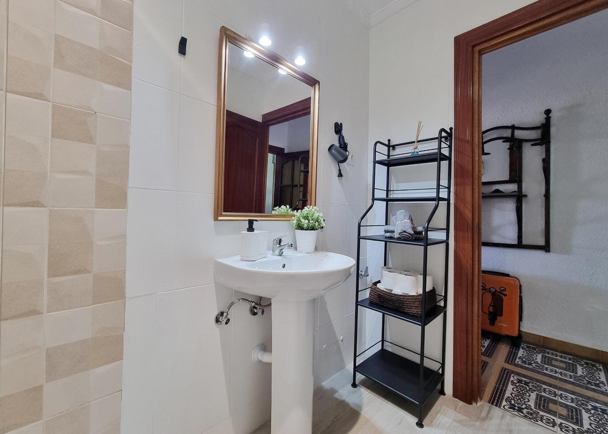 Tinoko Apartament In La Carihuela Beach Torremolinos Exteriör bild