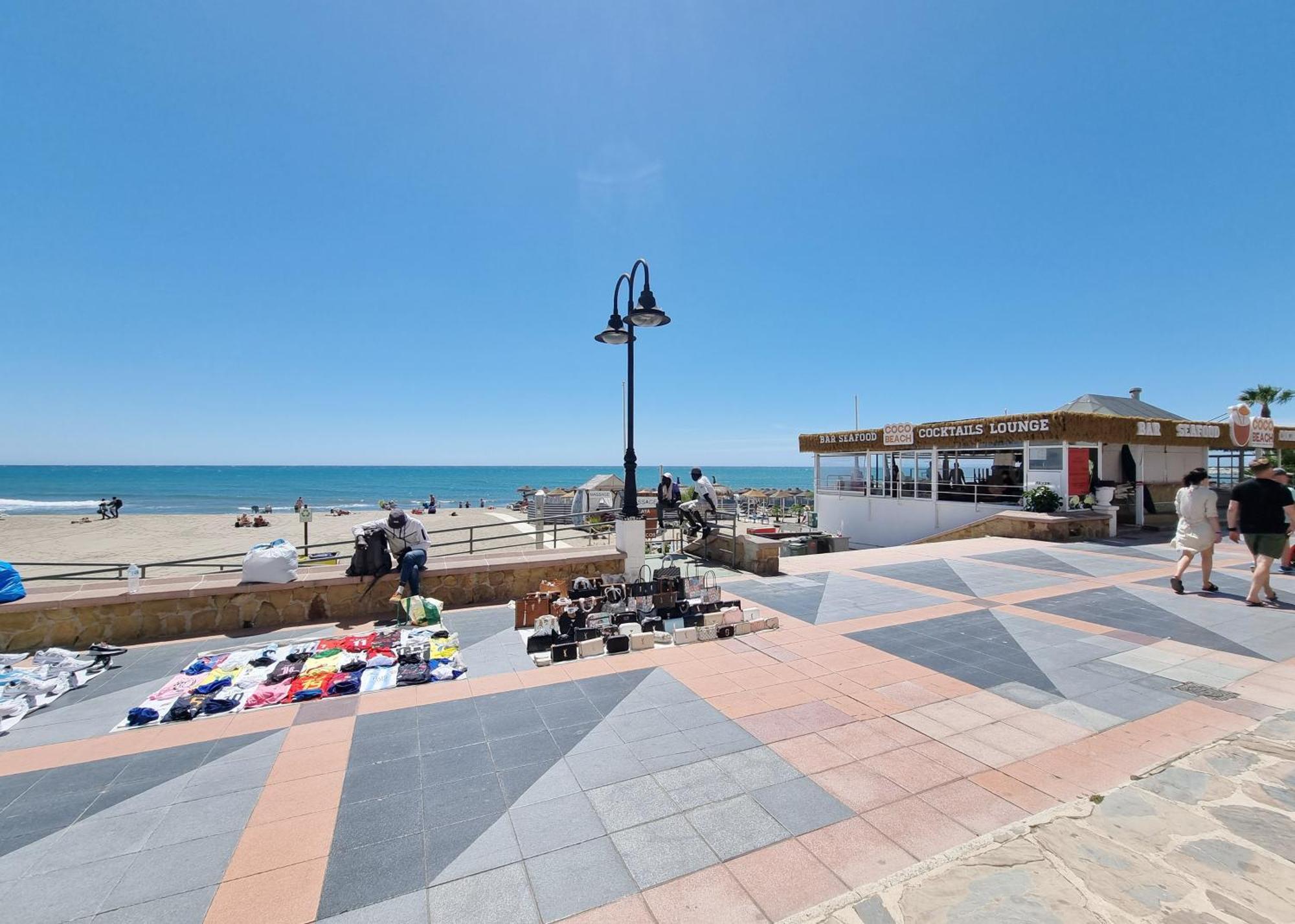 Tinoko Apartament In La Carihuela Beach Torremolinos Exteriör bild
